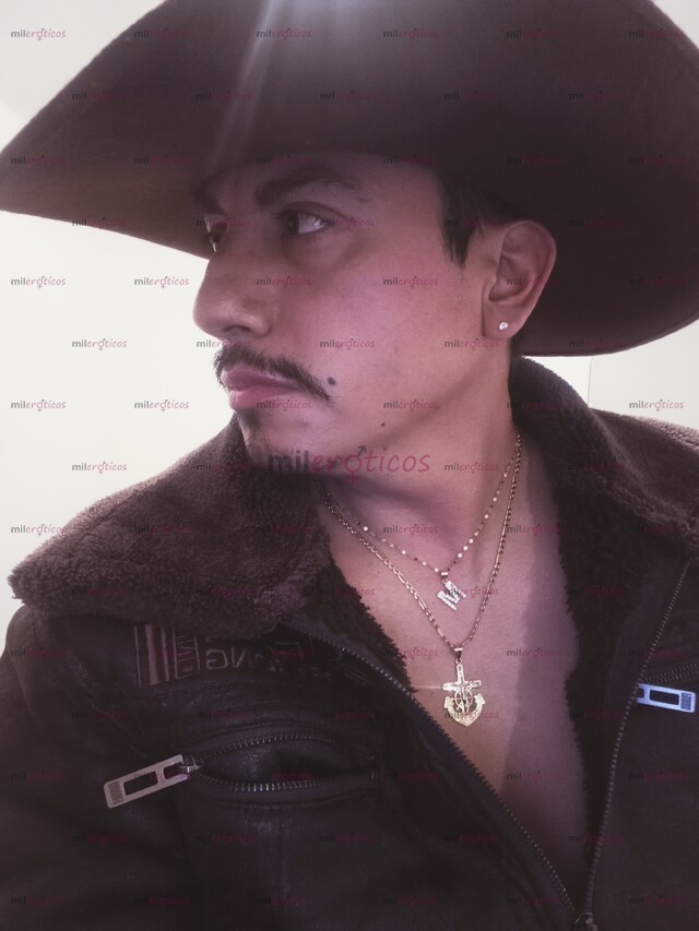 FOTOS DE VATO MEXICANO CON 22CM DE VERGA ACTIVO MACHIN Y BUENA ONDA