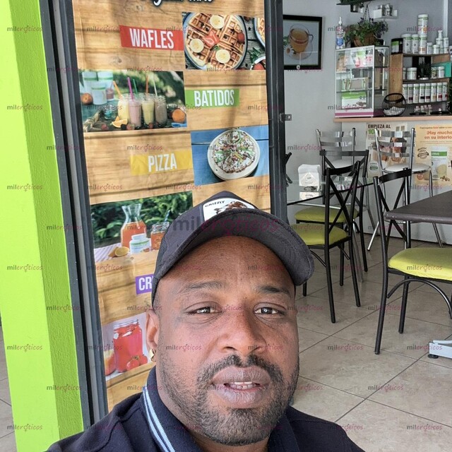 FOTOS DE CUBANO CALIENTE LA MEJOR ATENCIÓN NO TE QUEDES CON LAS GANAS