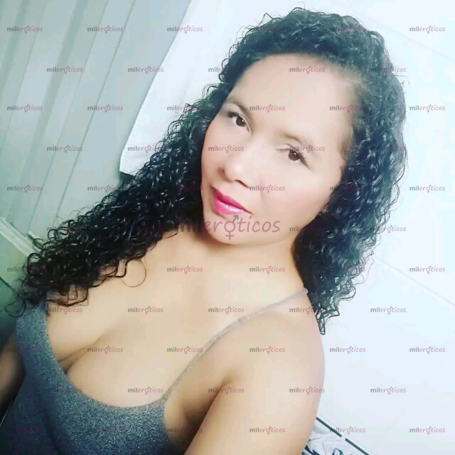 FOTOS DE HERMOSA CRESPA CON GANAS DE 40 AÑOS CON GANAS DE VOLAGENO BB