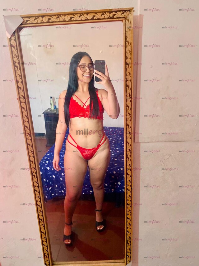 FOTOS DE BELLA POLLITA NATURAL MAMADORA GARGANTA PROFUNDA