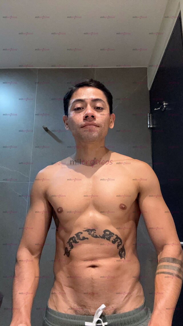 FOTOS DE CHICO BIEN, VERS ACTIVO , CALIENTE Y LISTO PARA PASARLO BIEN