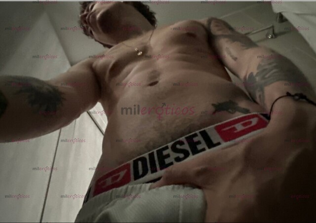 FOTOS DE FLACO ARRECHO TATUADO PARA MUJERES Y PAREJAS