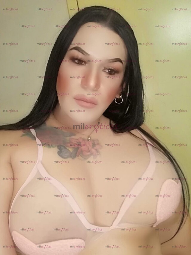 FOTOS DE TERAPISTA FÍSICA TRANS DESNUDA ENCIMA DE TI CON EL VERGON COLGANDO Y ROSANDOTELO