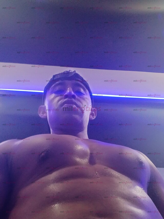 FOTOS DE RICO CHACAL MEXICANO . ATLÉTICO, BILINGUE .