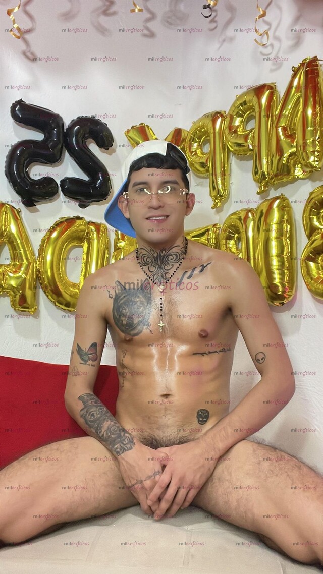 FOTOS DE CHICO EXTROVERTIDO DISPUESTO A COMPLACERTE Y IR MÁS ALLÁ D LO COMÚN