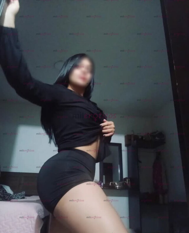 FOTOS DE BELLA MODELO DE CURVAS PRONUNCIADAS RECIEN LLEGADA A LA CIUDAD