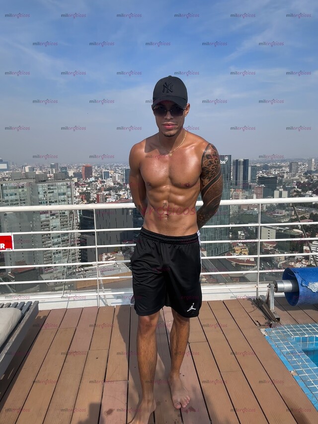 FOTOS DE 25 VIP .PASAR UN COLOMBIANO 25 BUEN RATO ATENTO Y EXCLUSIVO TRATO .