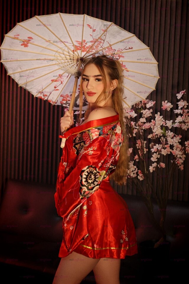 FOTOS DE SALOMÉ MASAJISTA SENSUAL Y ATENTA EXPERTA EN MASAJE NURU