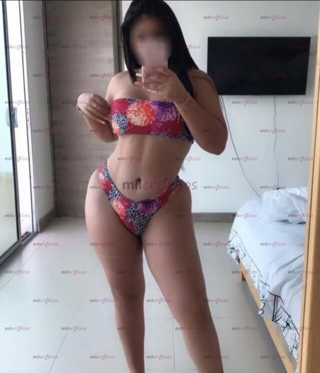 FOTOS DE BELLA MODELO DE CURVAS PRONUNCIADAS RECIEN LLEGADA A LA CIUDAD