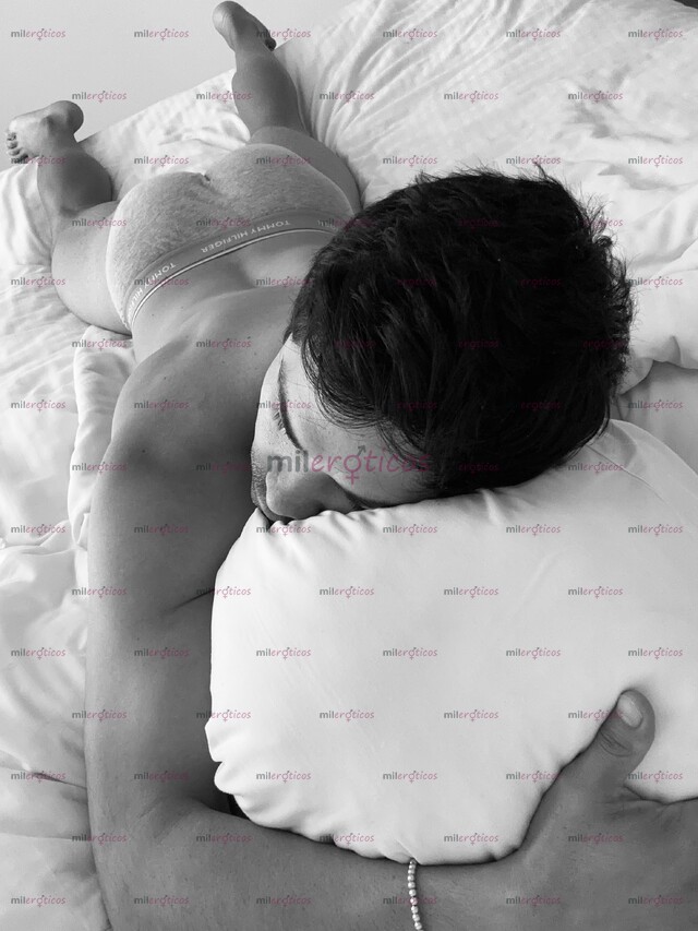 FOTOS DE TAPATIO, CARIÑOSO Y SEXY EN LENCERÍA PARA HOMBRES CON GANAS DE EXPERIMENTAR