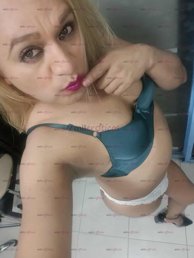 FOTOS DE ESTILISTA HOT QUE ARA KE TE LA PASES MUY RIKO MIENTAS TE CORTA EL CABELLO ..
