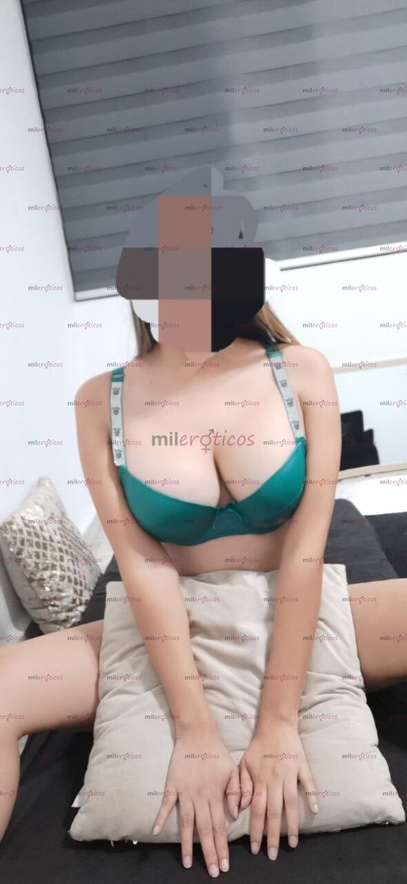 FOTOS DE FANNY CHAVITA BONITA DE 23 AÑITOS SÚPER CALIENTE 8180975381