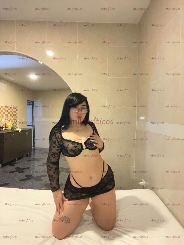 FOTOS DE HERMOSA NENA UNIVERSITARIA , PASA PARA SACARTE TODA LA LECHITA