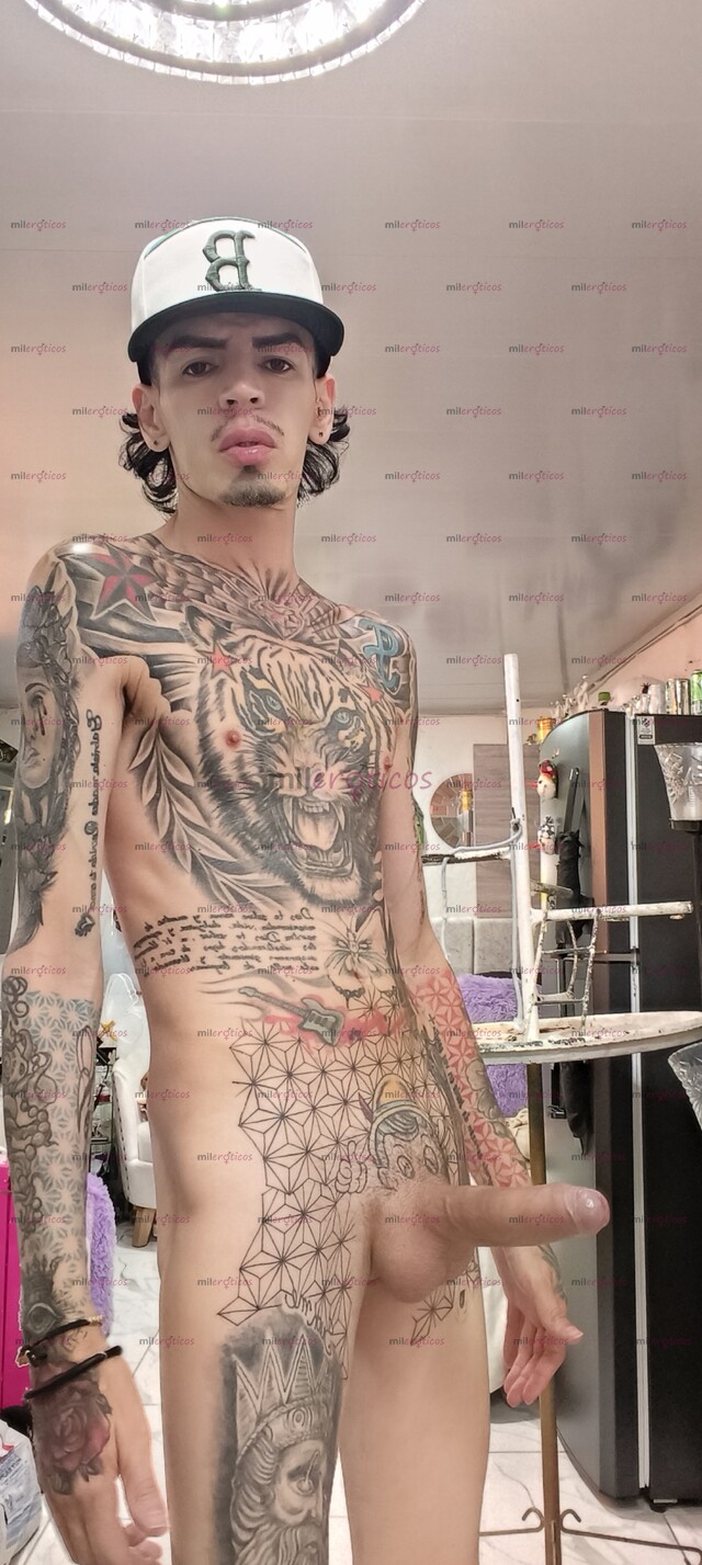 FOTOS DE FLACO ACTIVO BLANCO TATUADO CON SITIO RESERVADO