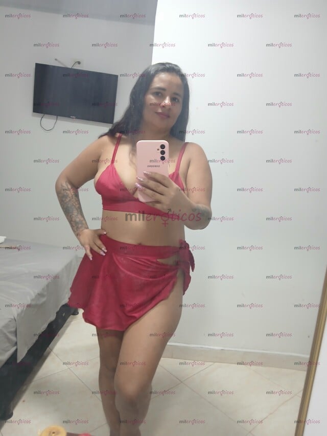 FOTOS DE DIABLITA EN LA CAMA CON MUCHAS GANAS DE SACARTE LA LECHE