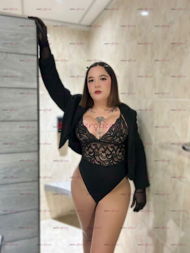 FOTOS DE SIN COMPETENCIA ALGUNA CHICA TRANS VIP SÚPER COMPLECIENTE EN LA CAMA