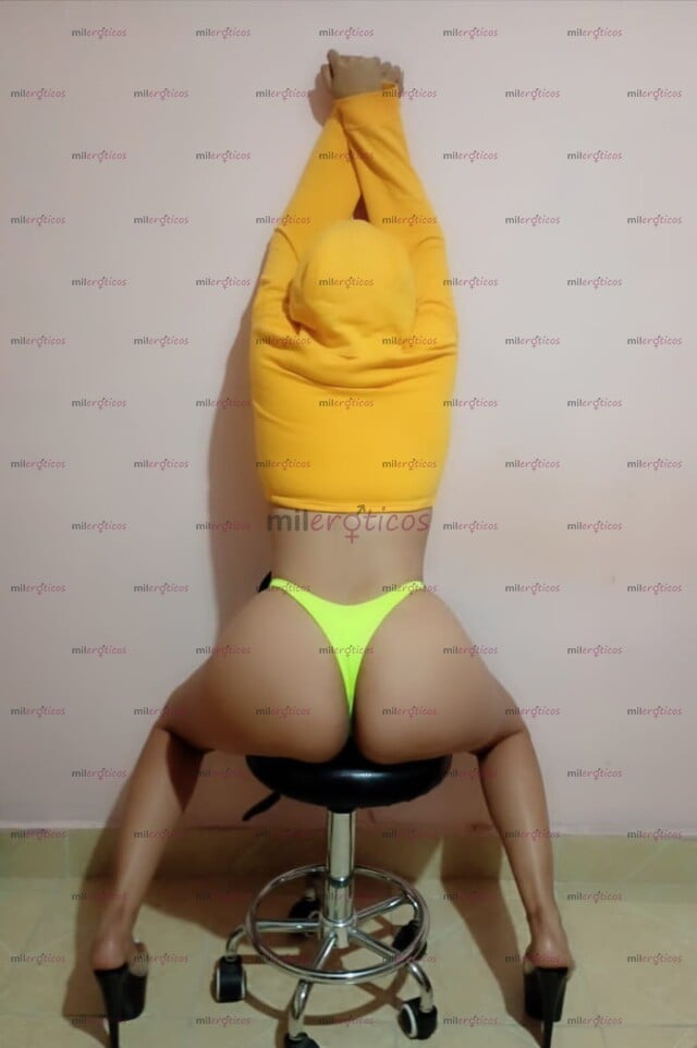FOTOS DE SOY SÚPER COMPLACIENTE ME ENCANTA CHUPARTELA VEN Y MOJAME TODA...