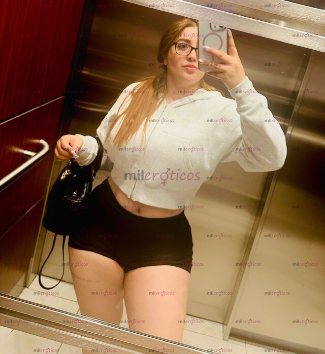 FOTOS DE ARDIENTE Y LISTA PARA COMPLACERTE ENVIAME WHATS