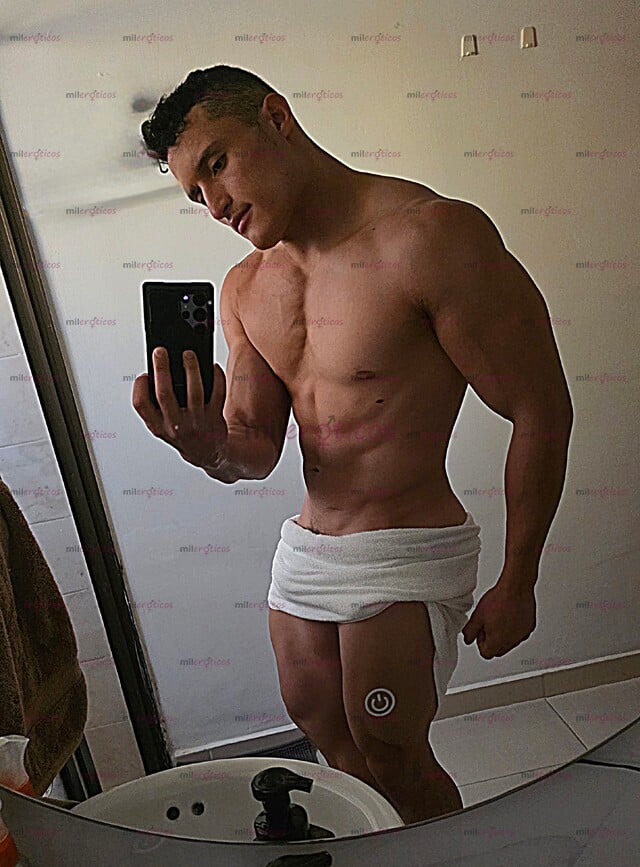 FOTOS DE JOVEN DEPORTISTA MASAJISTA, LEER BIEN EL ANUNCIO EDUCADO Y ASEADO