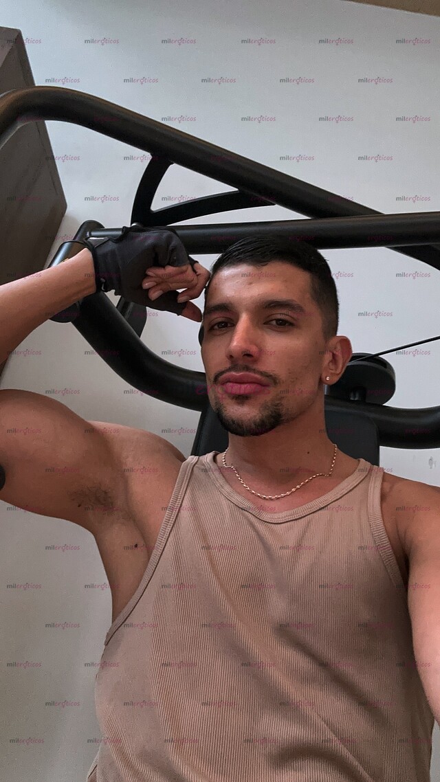 FOTOS DE MACHO COLOMBIANO, ACTIVO COMPLACIENTE Y DIVERTID . HOT