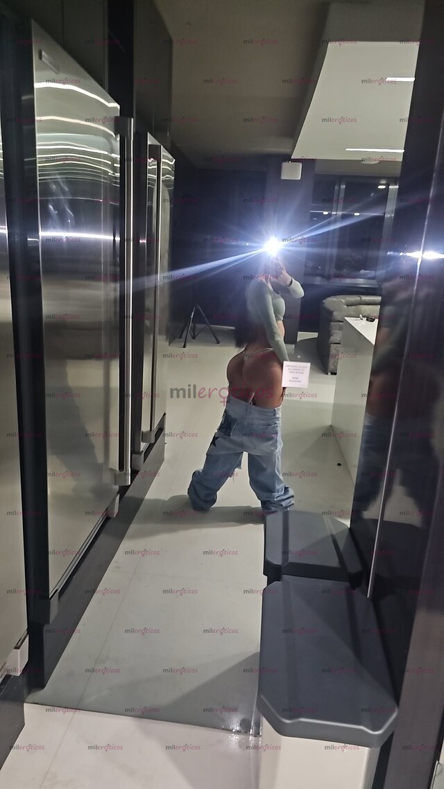 FOTOS DE PAMELA HERMOSA FLACA CON LINDO CUERPO NATURAL