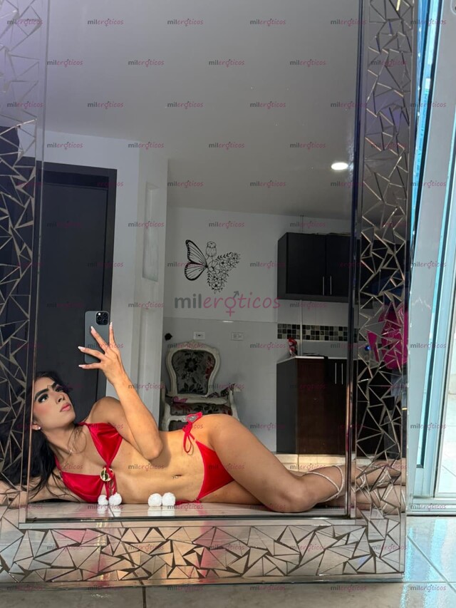 FOTOS DE DELICIOSA MORENA ,LINDA DE PIES A CABEZA!UN DERROCHE DE PURO SEXO Y PLACER
