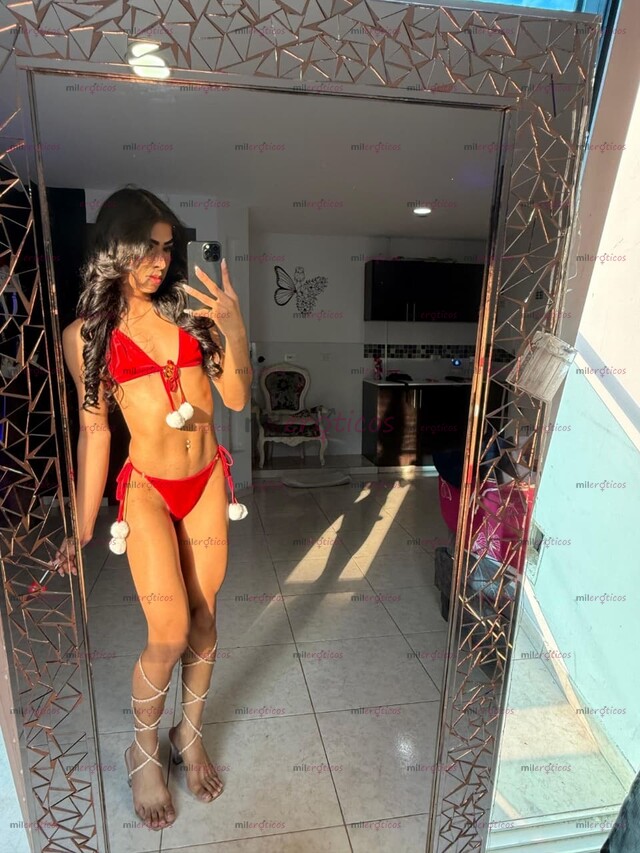 FOTOS DE DELICIOSA MORENA ,LINDA DE PIES A CABEZA!UN DERROCHE DE PURO SEXO Y PLACER