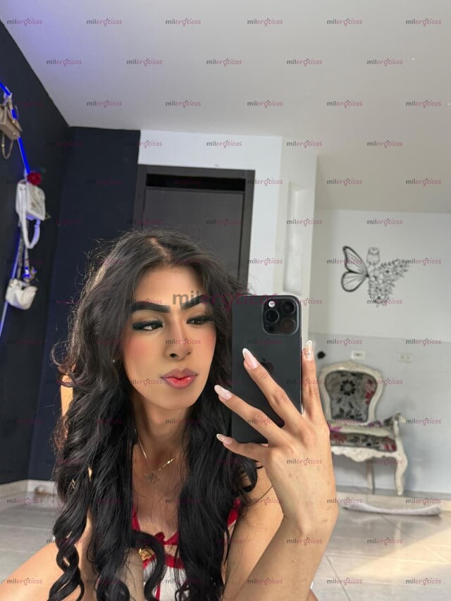 FOTOS DE DELICIOSA MORENA ,LINDA DE PIES A CABEZA!UN DERROCHE DE PURO SEXO Y PLACER