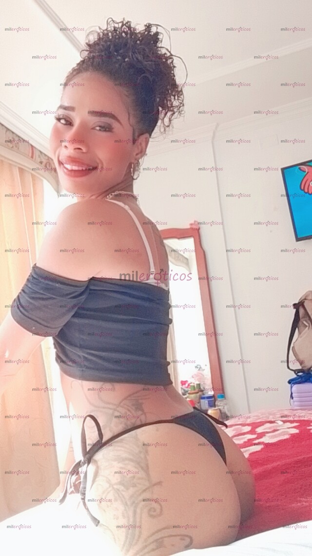 FOTOS DE CATALEYA TU CRESPITA CUERPO DE MODELO 100% DESCOMPLICADA