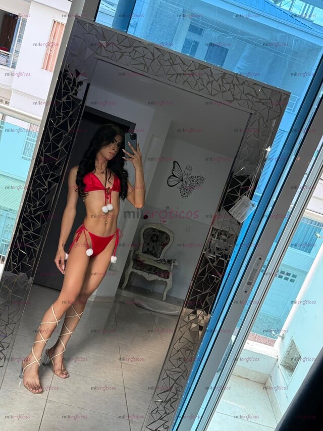 FOTOS DE DELICIOSA MORENA ,LINDA DE PIES A CABEZA!UN DERROCHE DE PURO SEXO Y PLACER
