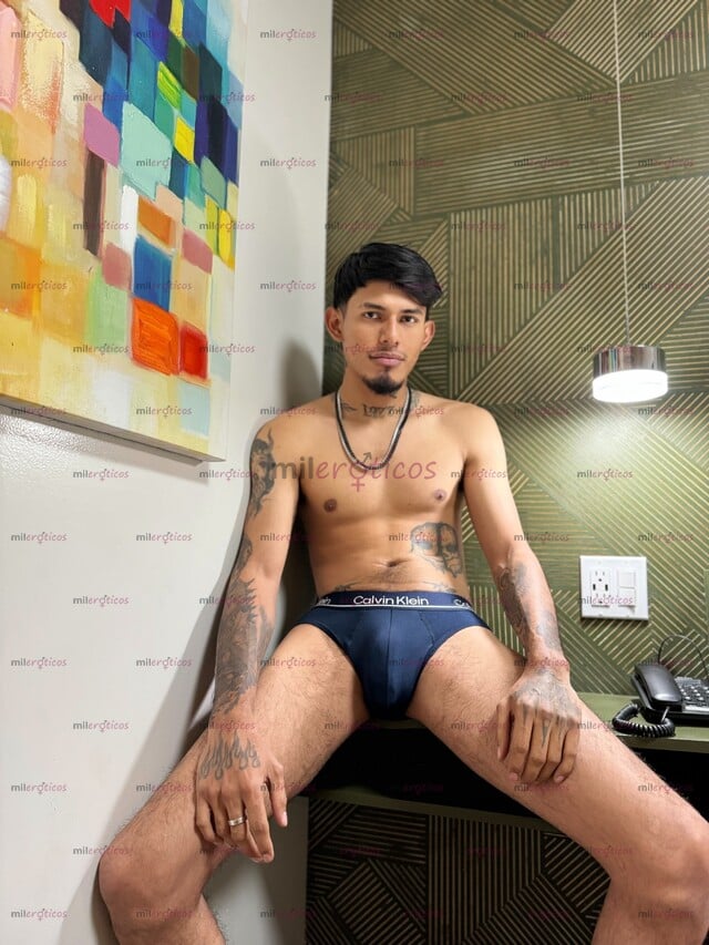 FOTOS DE 23CM CHACAL HETERO VERGON,LECHERO PARA ROMPERTE EL CULO,