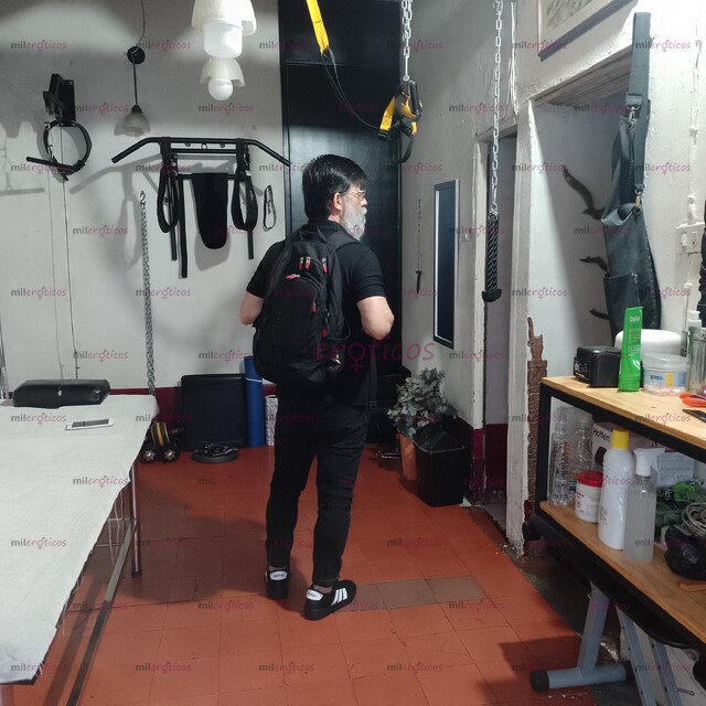 FOTOS DE MASAJISTA MASCULINO PASIVO 61 AÑOS BARBA BLANCA DISPONIBLE POR HORA EN MEDELLIN