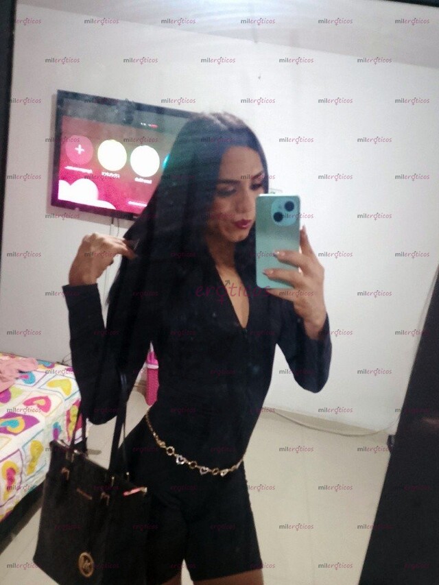 FOTOS DE POLLITA LECHERA DISPONIBLE PARA CUMPLIR TODAS TUS FANTASIAS SEXUALES SIN AFANES