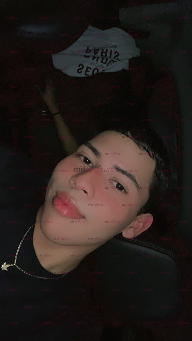 FOTOS DE JOVEN MUY COMPLACIENTE, ROL PASIVO, LINDO Y MUY FANTASIOSO