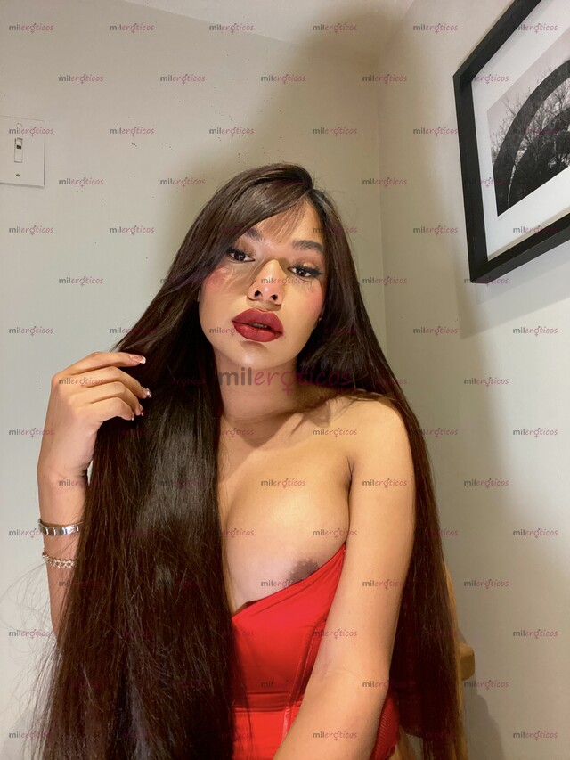 FOTOS DE CAMILA ATRACTIVA JOVENCITA CALIENTE ADICTA A CHUPAR VERGAS LECHERA ACTIVA Y PAS