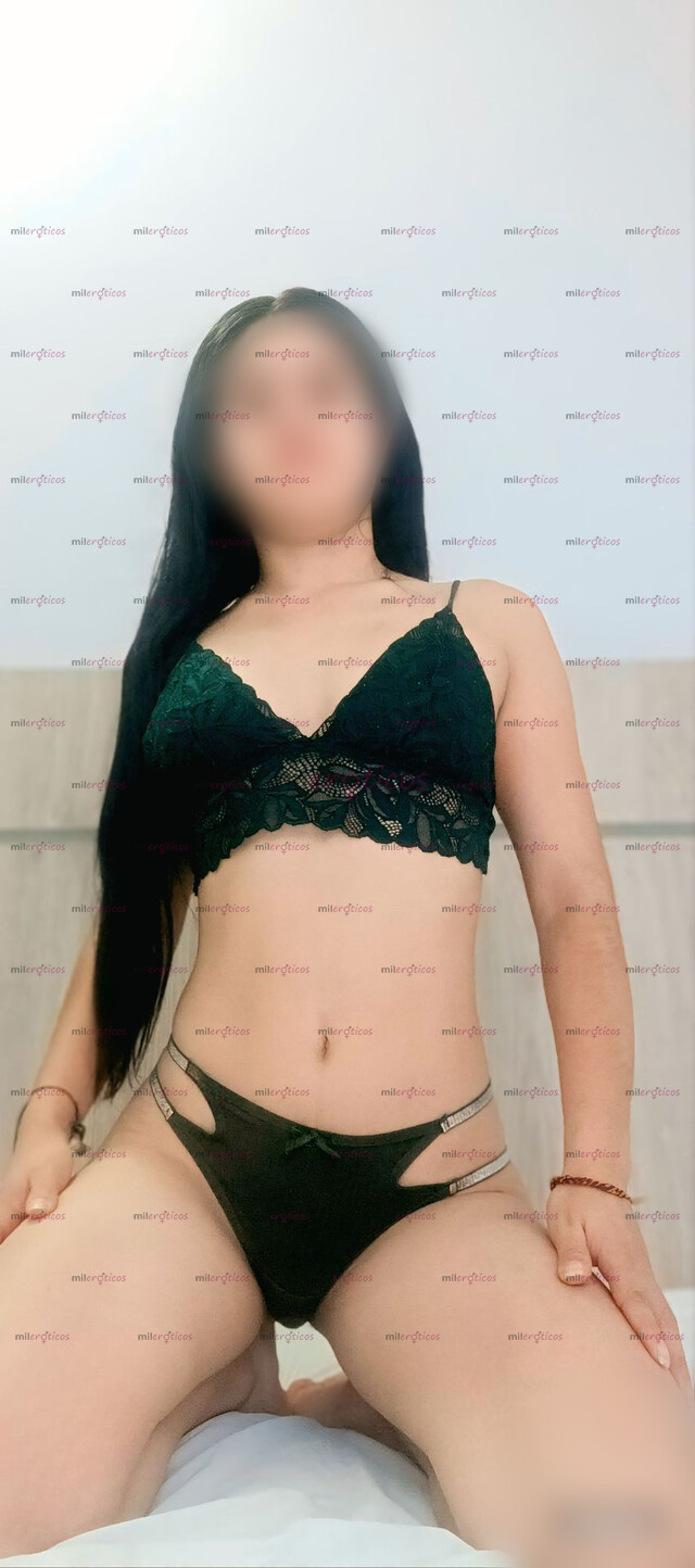 FOTOS DE TU FLACA NATURAL CANDENTE Y COMPLACIENTE .. VEN TE LA CHUPO...