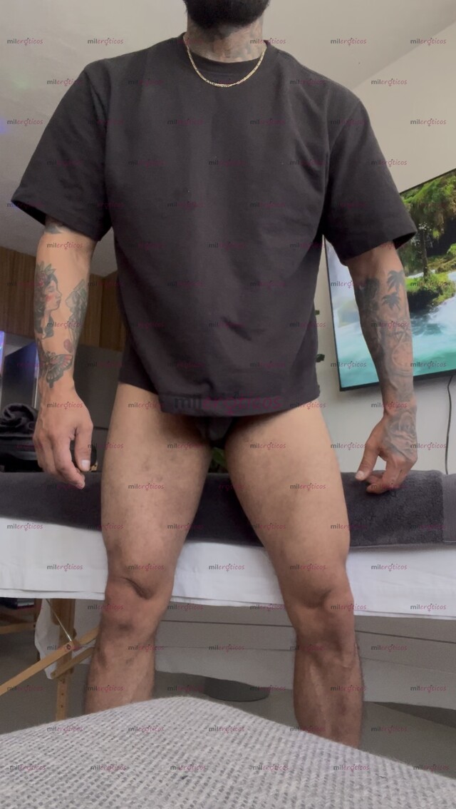 FOTOS DE MASAJISTA PROFESIONAL MASCULINO DE VISITA