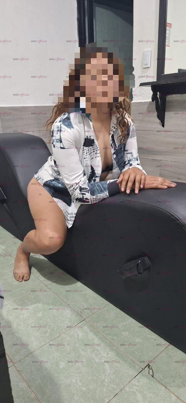 FOTOS DE MUJER CANDENTE CON UNAS CHICHOTAS ENORMES