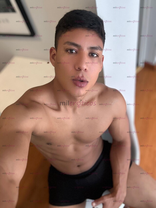 FOTOS DE MACHO VERGÓN , VERGA VENOSA Y DURA FULL LECHERO