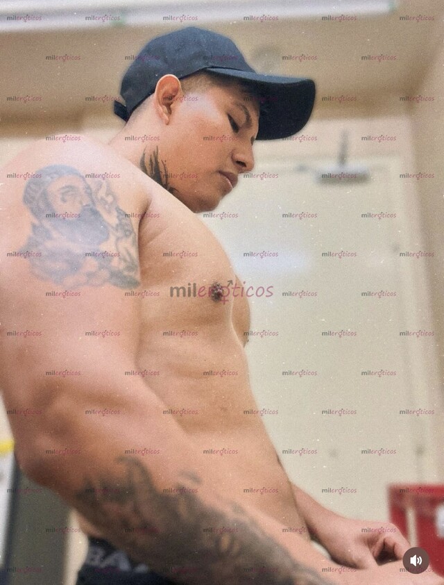 FOTOS DE CHICO DEPORTISTA, DISPUESTO A SATISFACER TUS DESEOS SEXUALES
