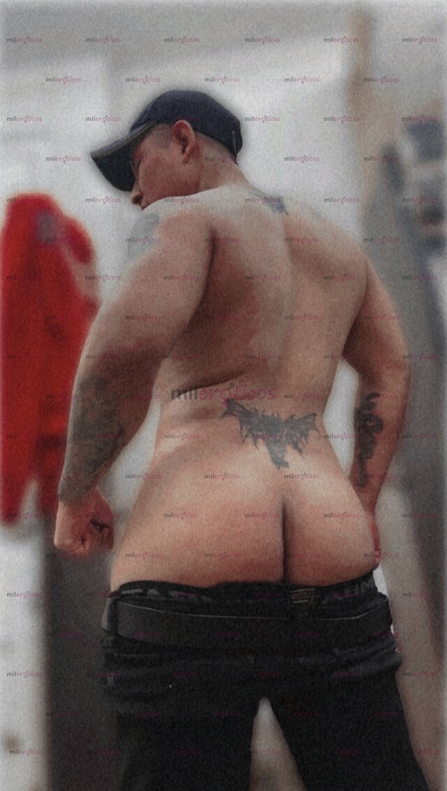 FOTOS DE CHICO DEPORTISTA, DISPUESTO A SATISFACER TUS DESEOS SEXUALES