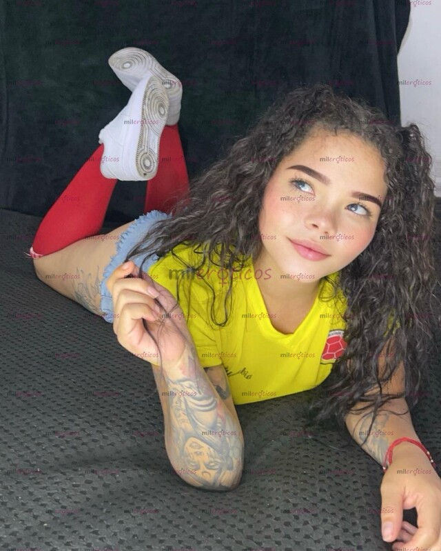 FOTOS DE BELLA CRESPA CON PIEL SUAVECITA PARA TI PARA PASARLA RICO