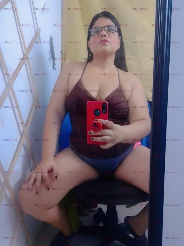 FOTOS DE HOLA AMOR SOY ADRIBRELLA, CHICA ARDIENTE JUGUETONA Y LISTA PARA DESLECHARTE