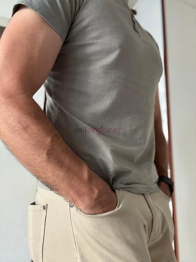 Hola soy steffano chileno maduro sofisticado muy discreto serio y profesional trabajo a domicilios dando unos masajes que te dejaran en tu maxima sens...