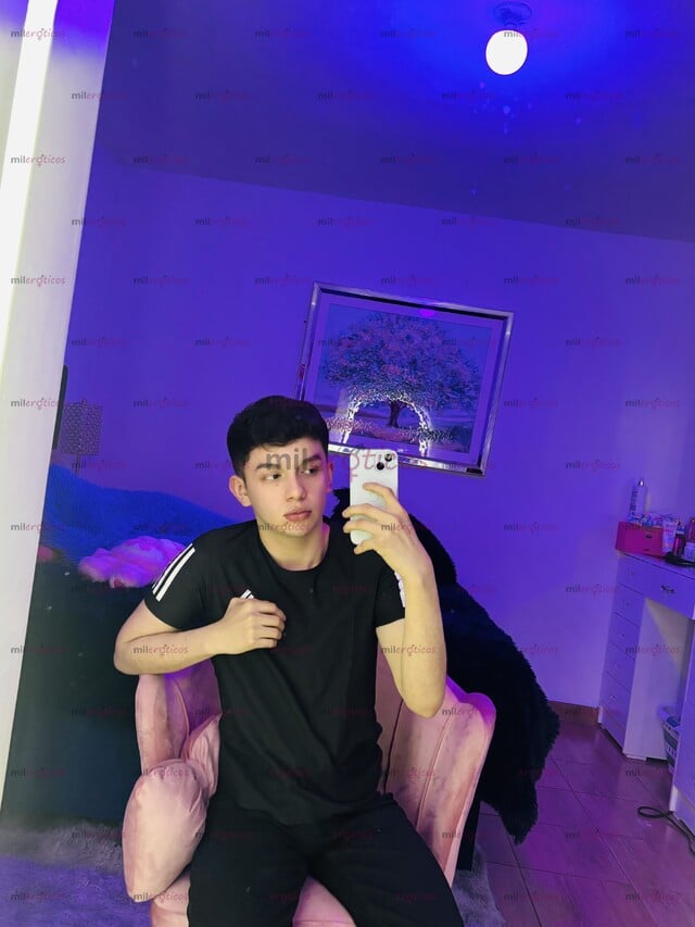 FOTOS DE JOVEN ESTUDIANTE DE 18 AÑOS RICO NALGONCITO VERGON FULL