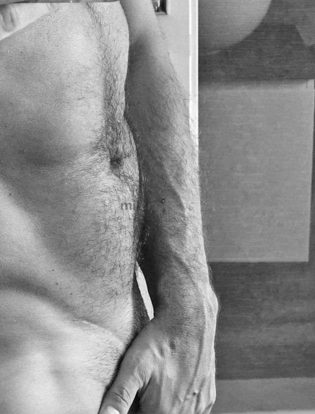 Pensa na mistura entre dois homens nao se iluda com minha imagem de bom moco as vezes posso sou amp um amp viking forte e quente mas tambem um don jua...