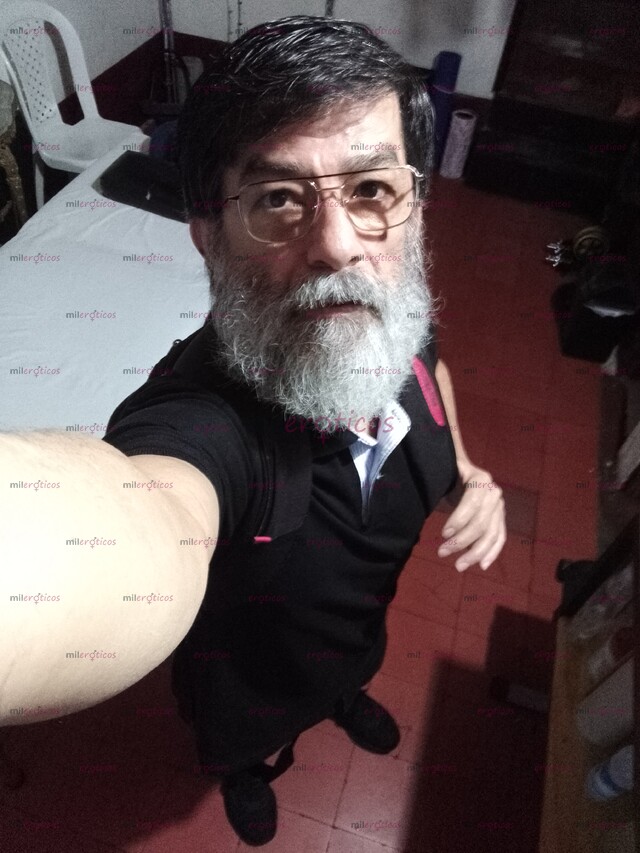 FOTOS DE MASAJISTA MADURO MASCULINO PASIVO 62 AÑOS BARBA BLANCA Y LARGA EN MEDELLIN