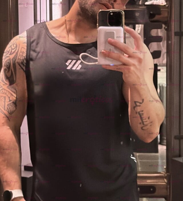 FOTOS DE MODELO Y MASAJISTA EROTICO FITNESS DAVID DIÉSEL SEXY, MASCULINO,