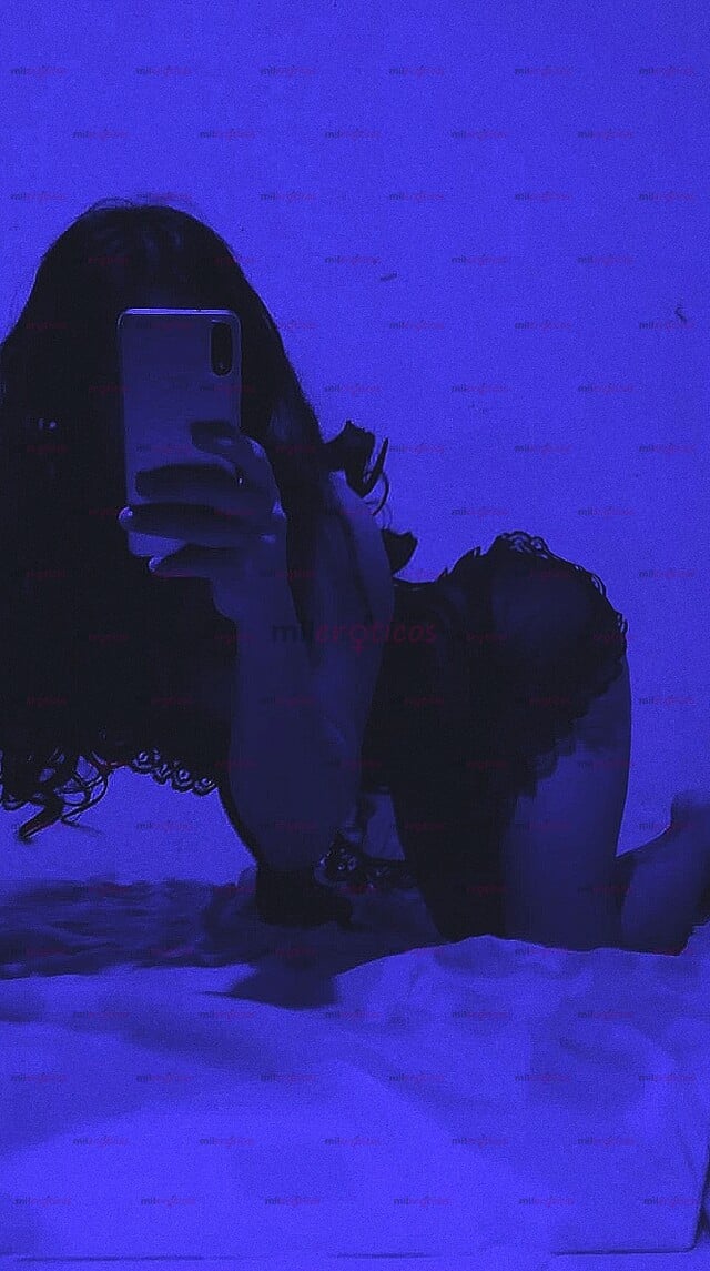 FOTOS DE I M THE LIL GOLDEN. KAY TU MORENA FAVORITA.