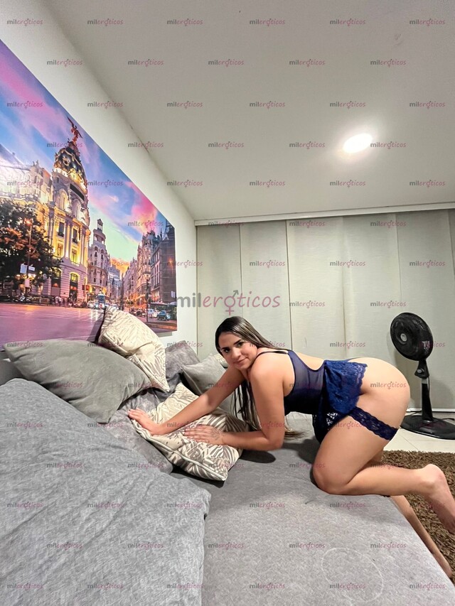 FOTOS DE CHAROL LINDA FLACA DE 24 AÑOS CON UN HERMOSO CUERPO